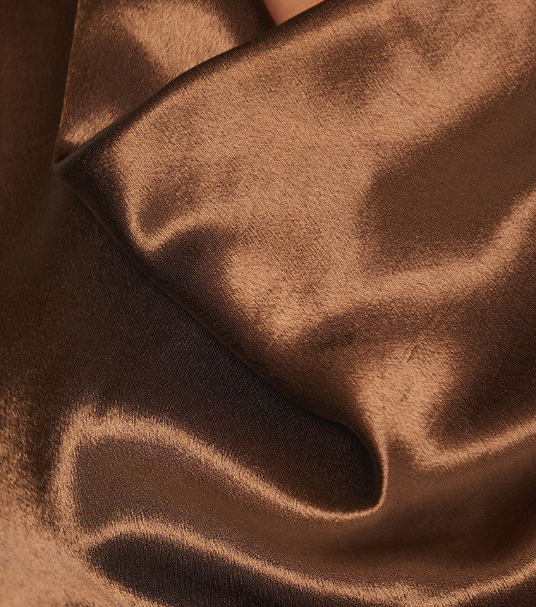 فستان ميدي ساتان بياقة منسدلة 