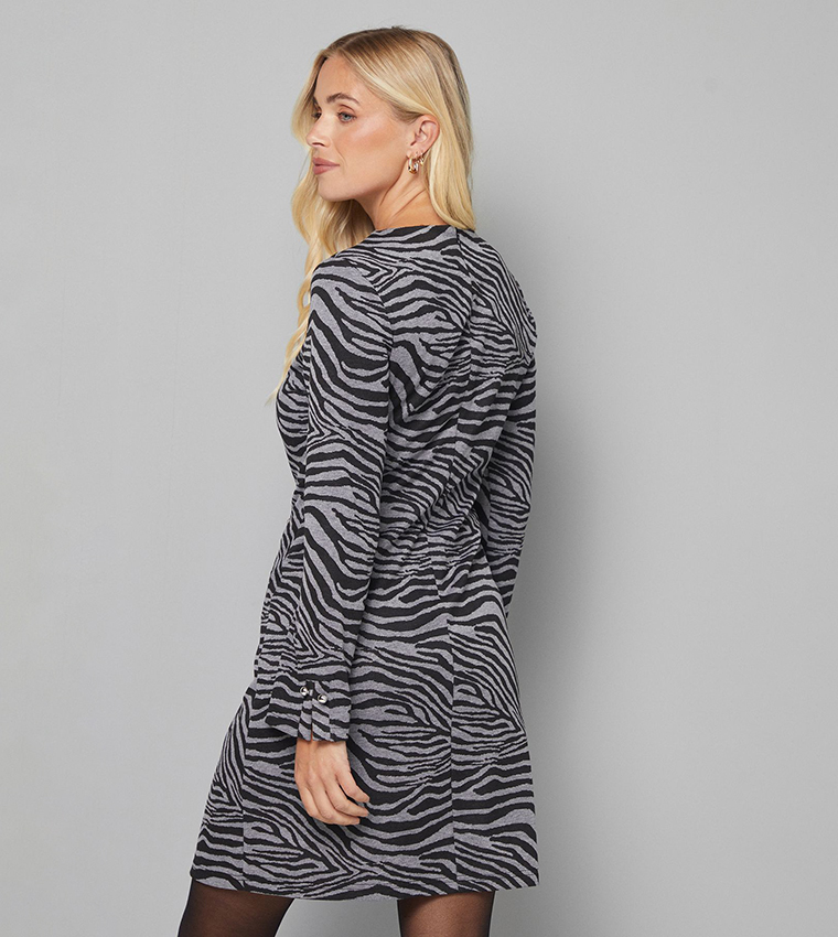 Petite Animal Printed Long Sleeves Shift Mini Dress