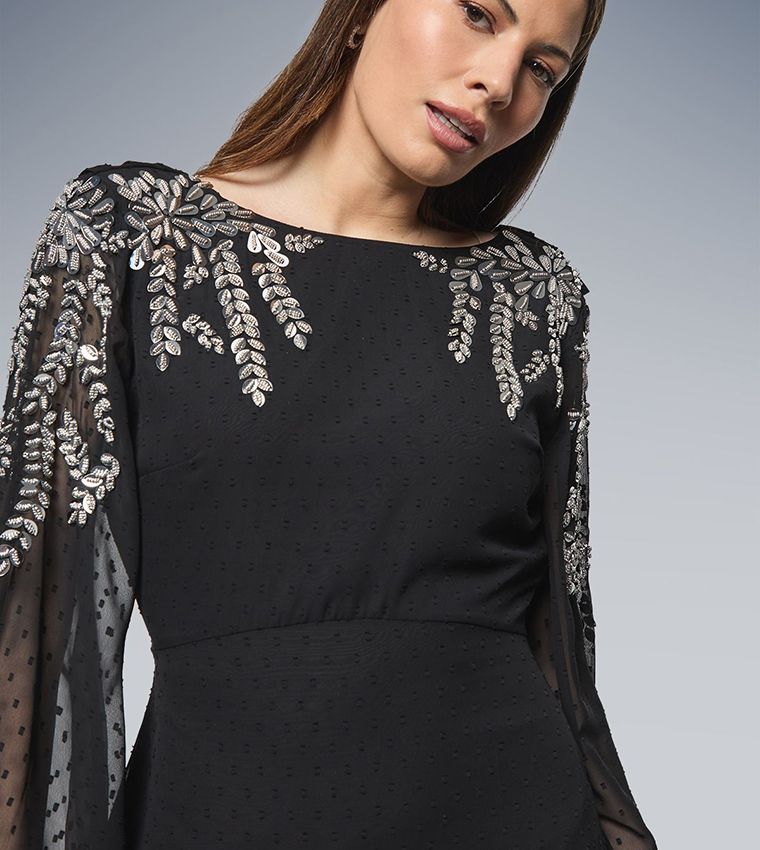 فستان ميدي مطرز 