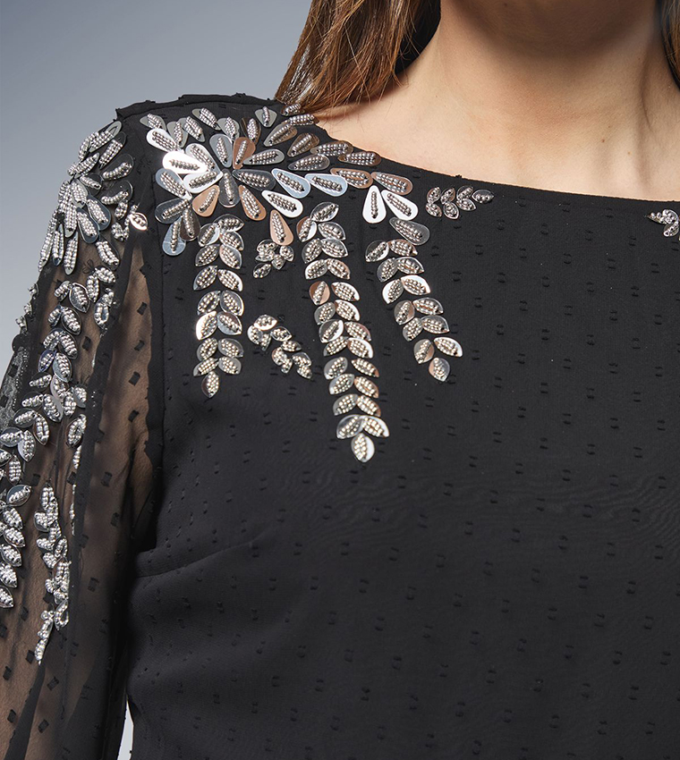 فستان ميدي مطرز 