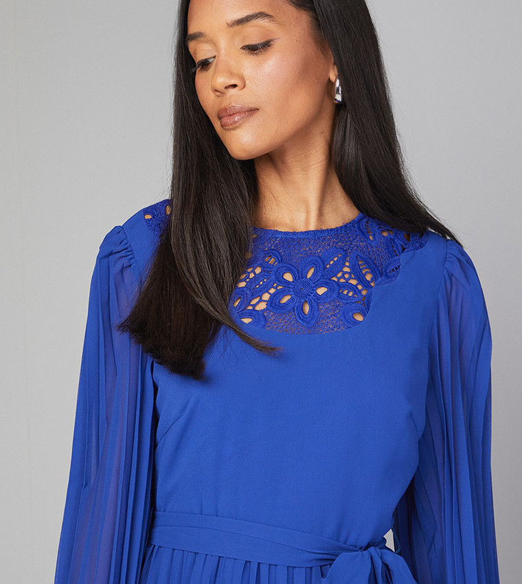 فستان ميدي بكسرات 