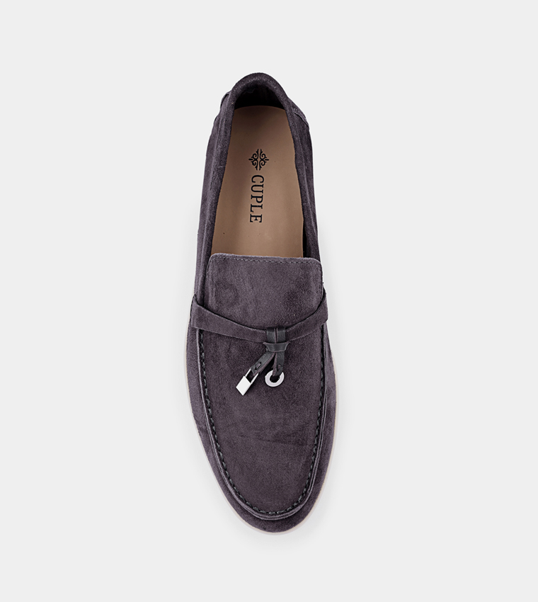 لوفر شامواه سادة بمقدمة دائرية 