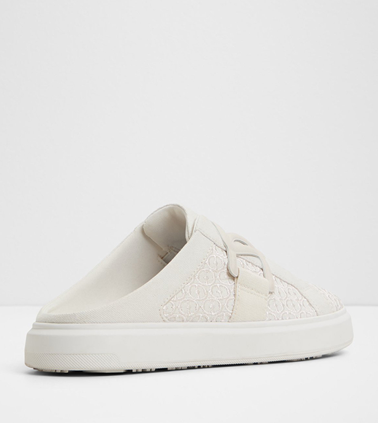 CABECUDOS Embroidered Canvas Mules