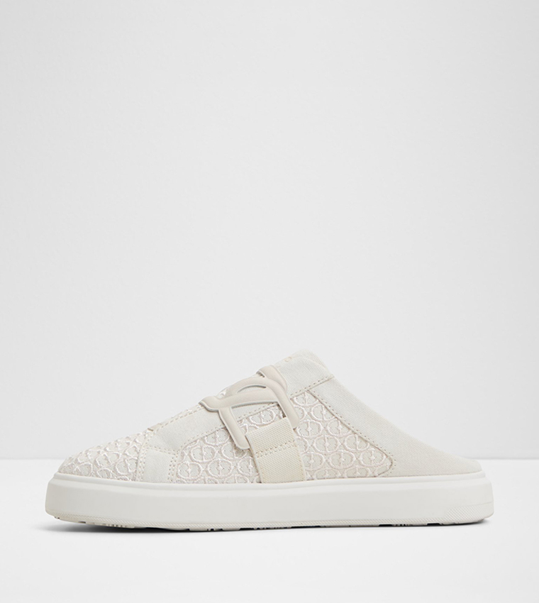 CABECUDOS Embroidered Canvas Mules