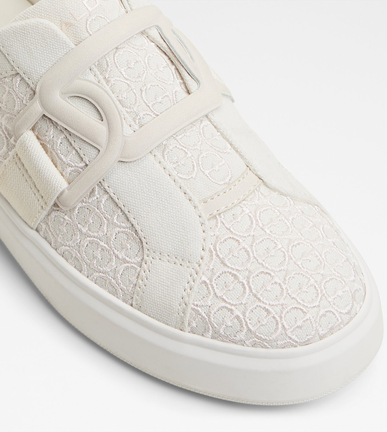 CABECUDOS Embroidered Canvas Mules