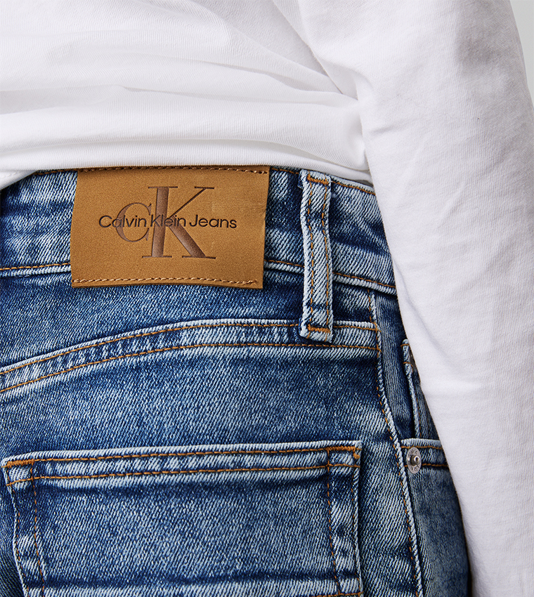 Washed Button Regular Fit Jeans