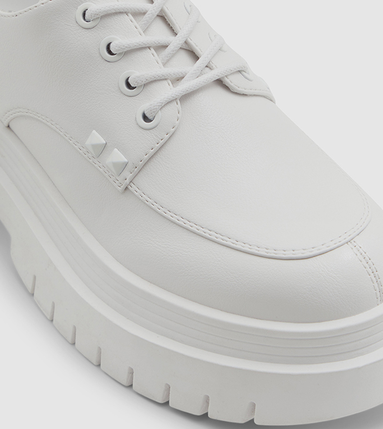 Buy Call It Spring CAMDENN Lace Up Low Top Shoes In White 6thStreet Oman