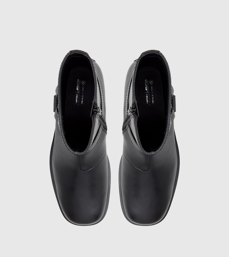 CAMINO Textured Ankle Boots