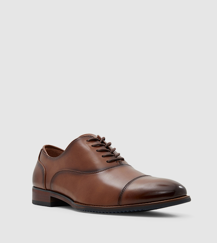 CARLISLE Textured Oxfords Shoes