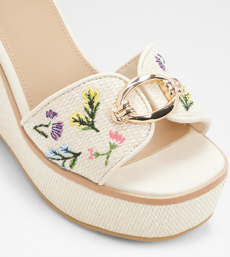 CARRABRIRIEL Ankle Strap Wedge Sandals