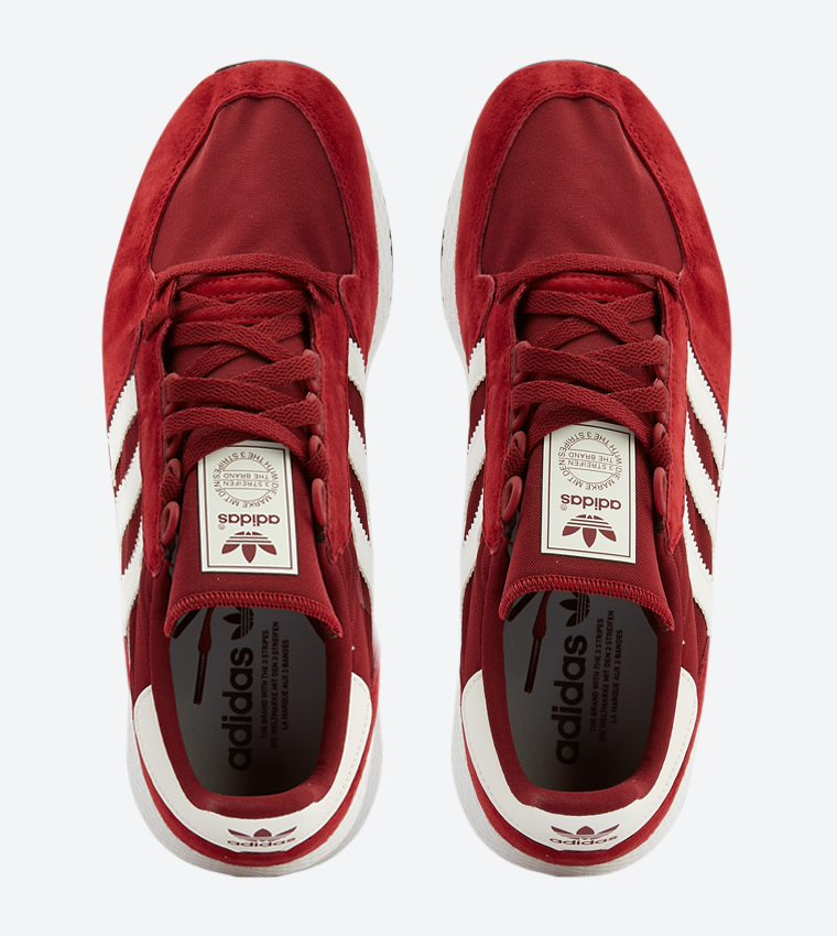 Adidas originals forest grove trainers in burgundy hotsell