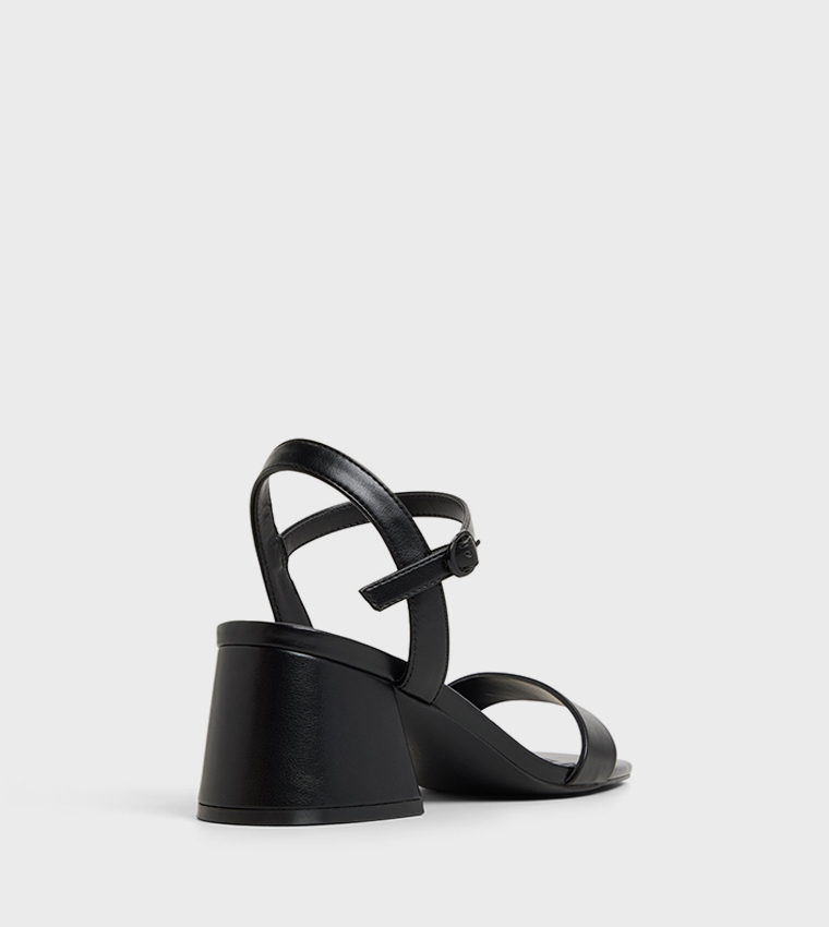 CHARLIEE Block Heel Sandals