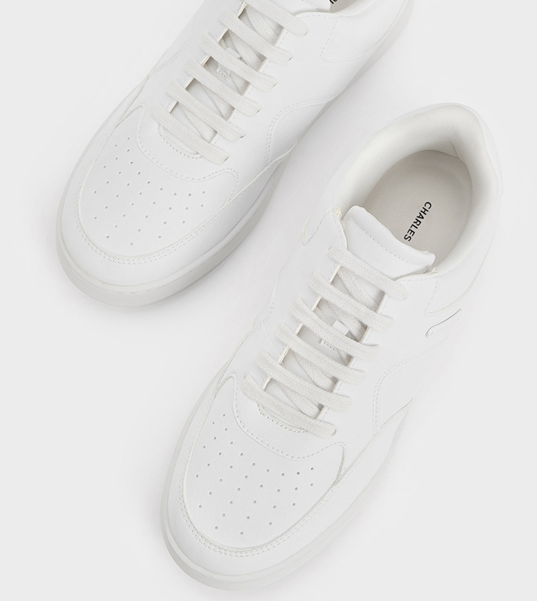 Round Toe Low Top Sneakers