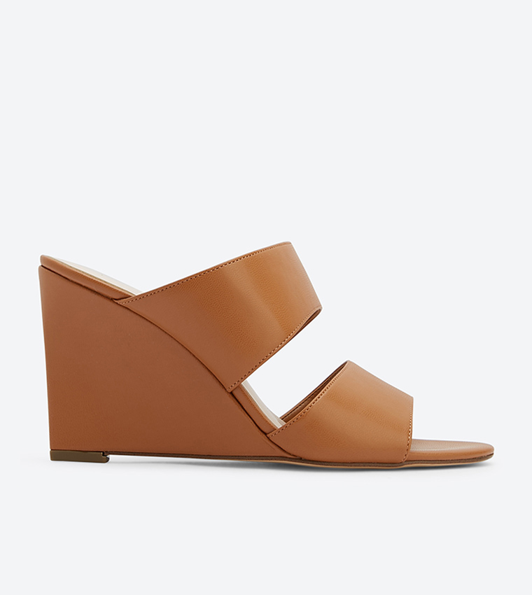 Cognac wedges store