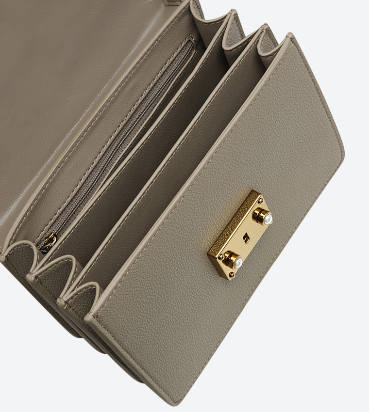 حقيبة يد بلون بيج