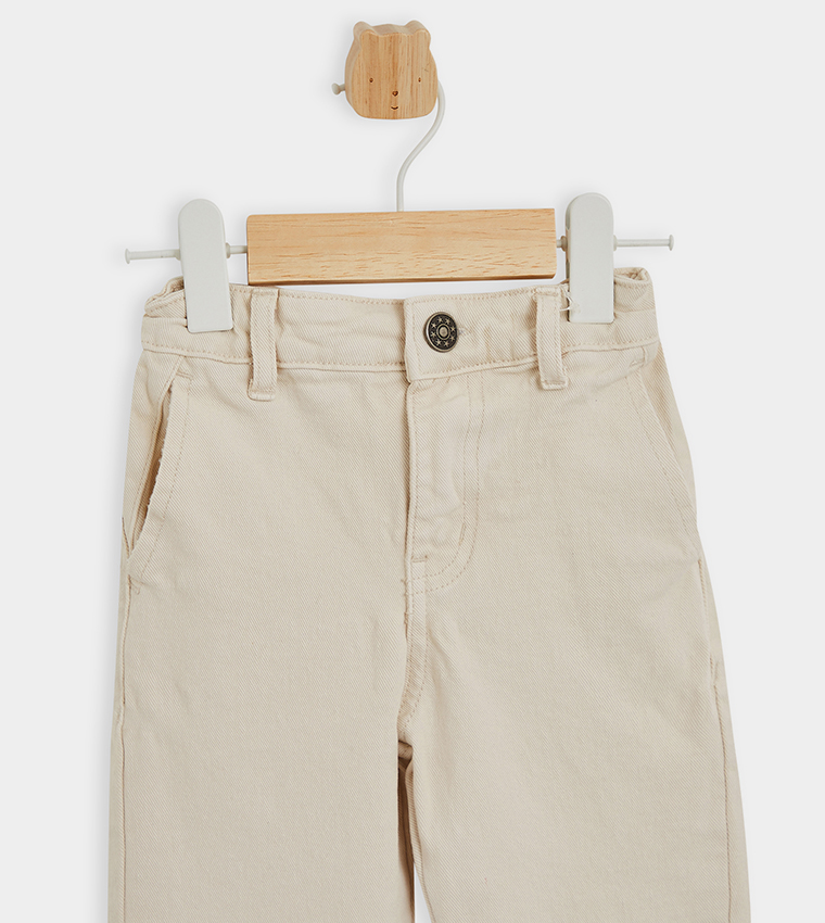 Solid Tapered Fit Jeans