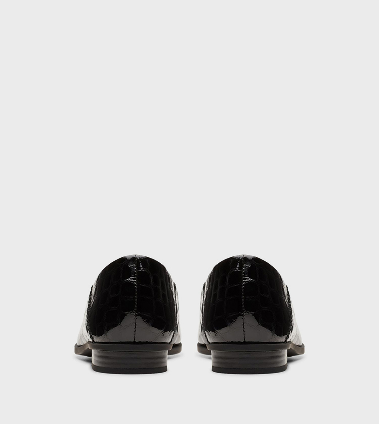 SARAFYNA FREVA Textured Slip-On Loafers