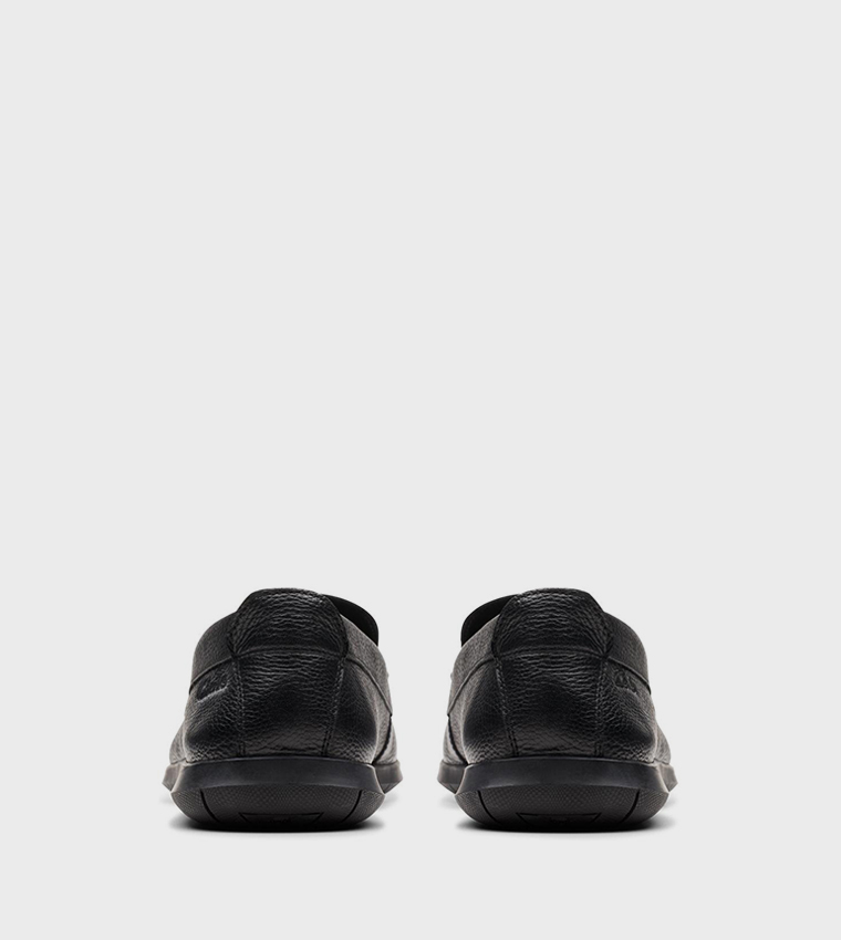 Flexway Step Textured Round Toe Slip-On Shoes
