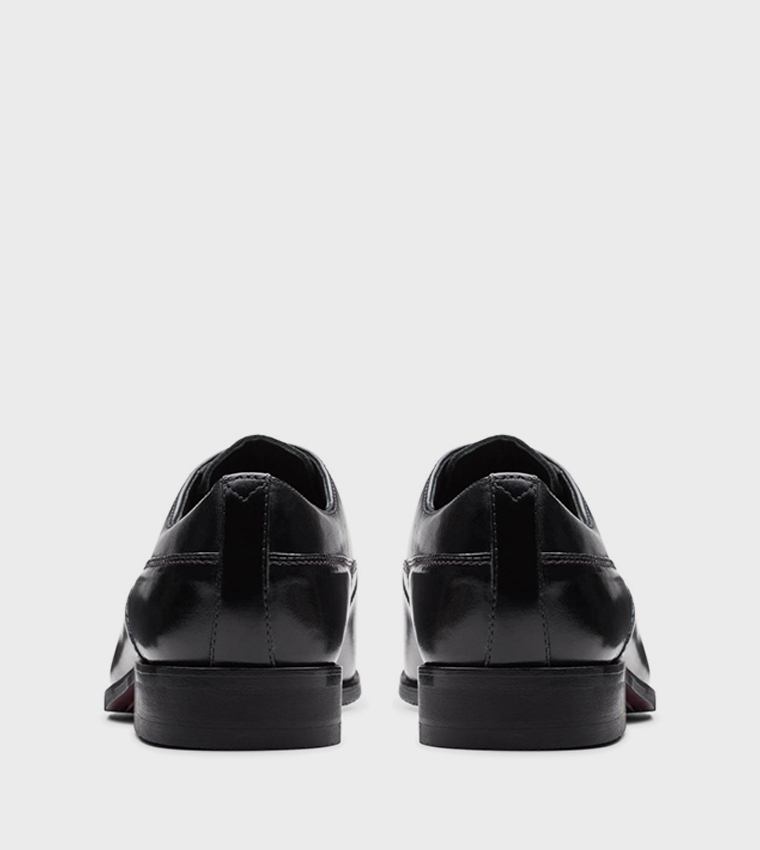 CraftCliftonGo Round Toe Oxford Shoes