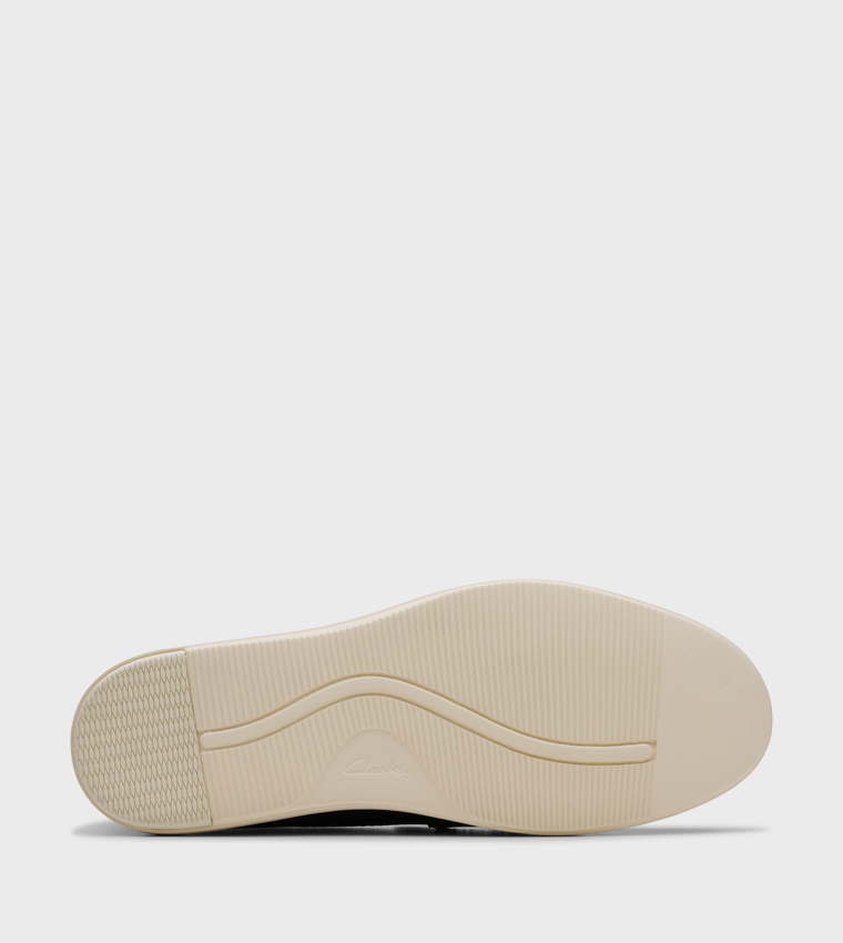 BRATTON Textured Loafers