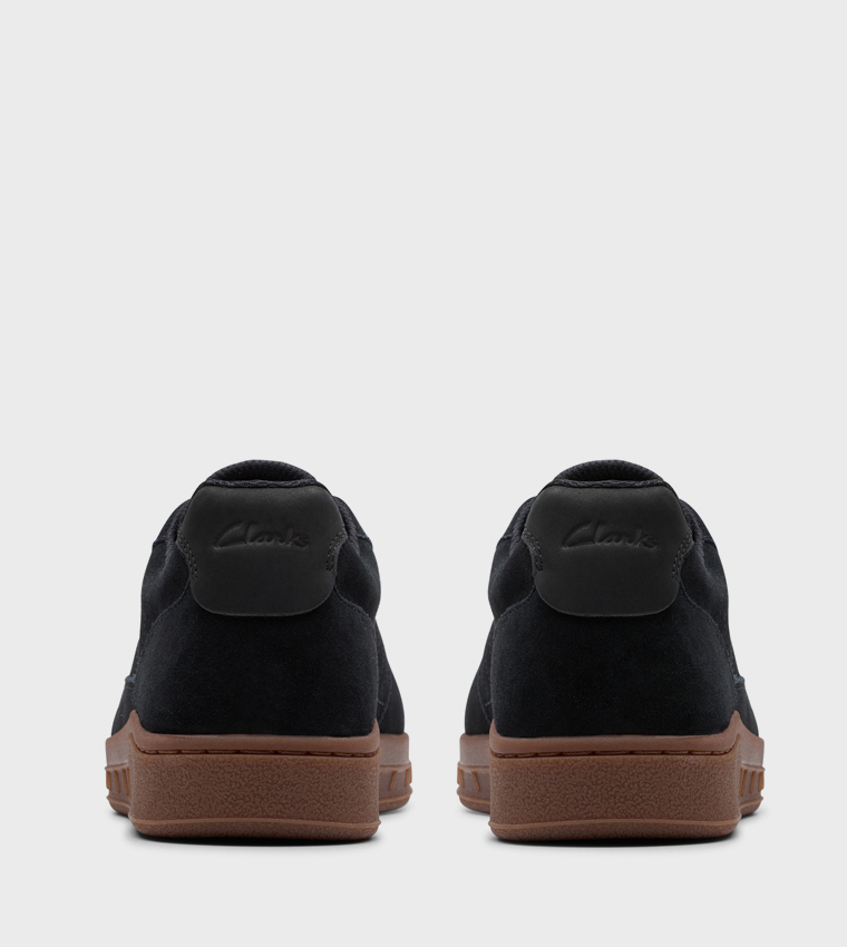 سنيكرز برباط