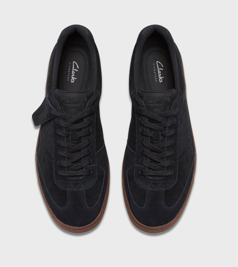 سنيكرز برباط