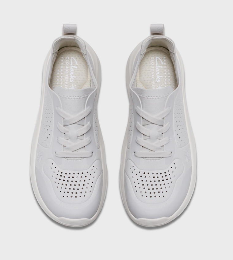 SOLEVANA Color Block Low-Top Sneakers