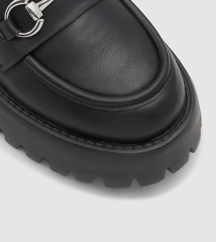 Cluelesss Chain Accent Platform Casual Loafers