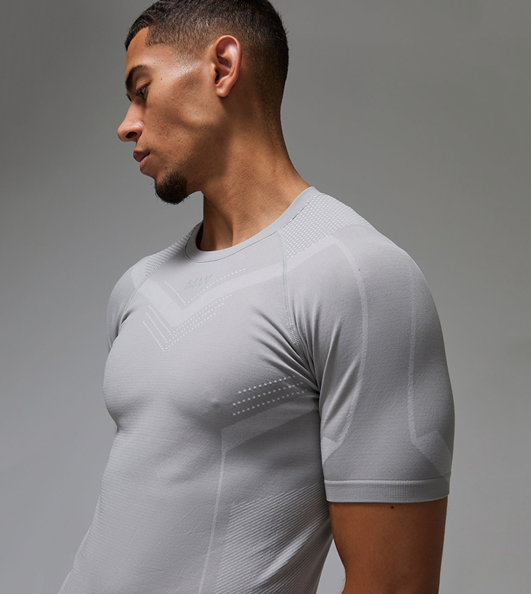 Seamless Muscle Fit Active T-Shirt