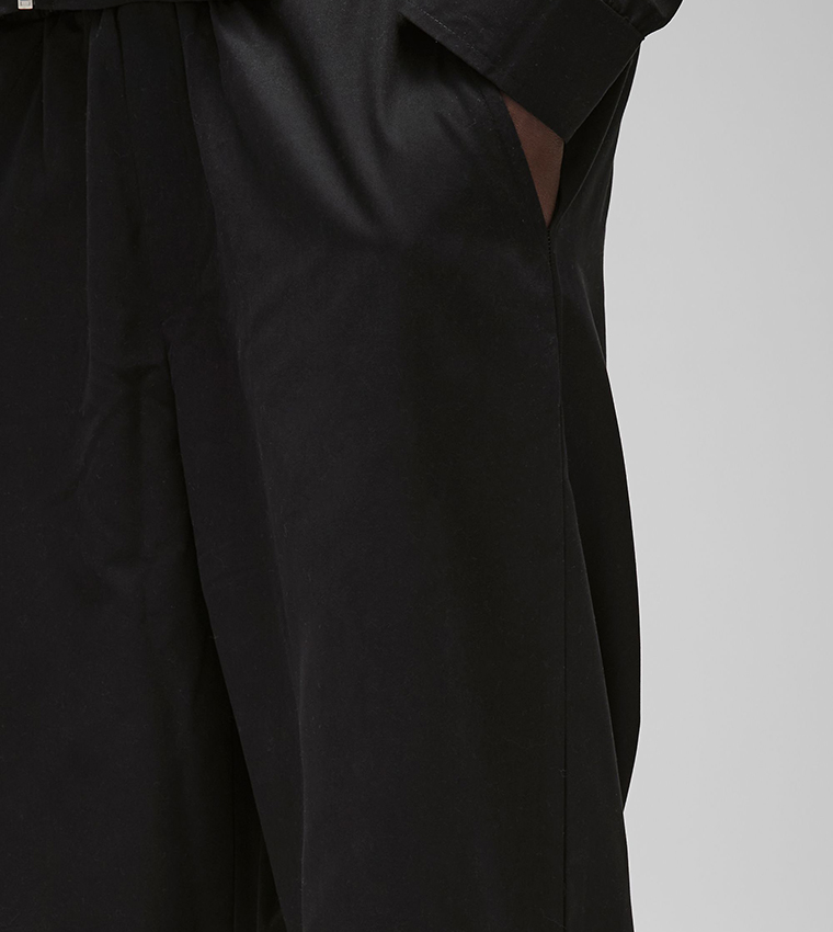 Mid Rise Straight Fit Trousers