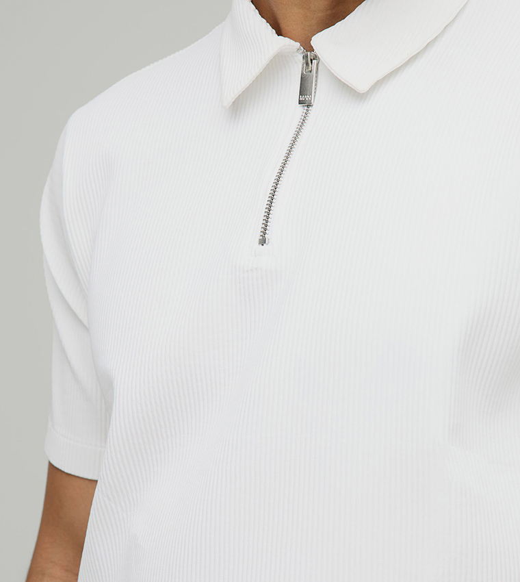 Regular Fit Pleated Short Sleeves Zip Neck Polo T-Shirt