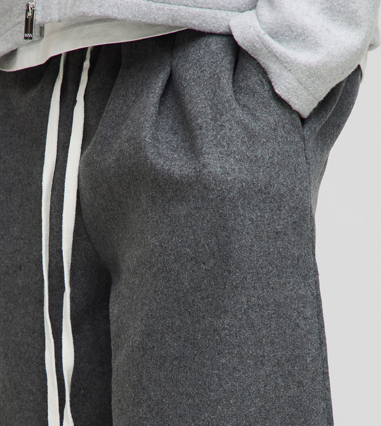 بنطلون واسع شبه صوف بكسرات 