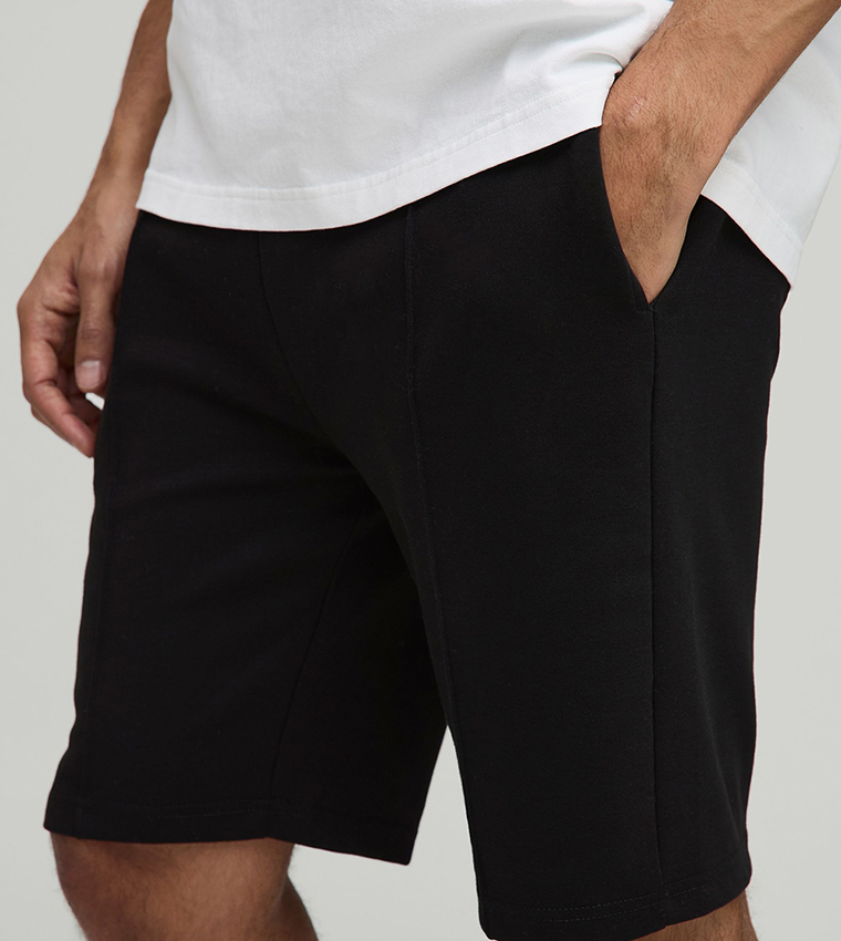 Slim Fit Interlock Smart Pintuck Shorts