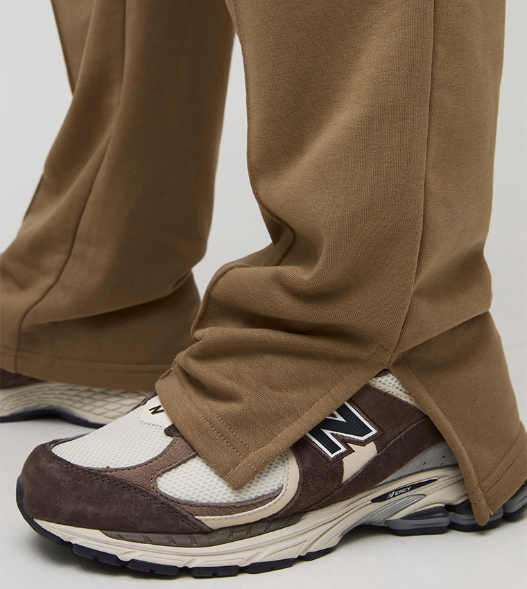 Tonal Embroidered Split Hem Sweatpants
