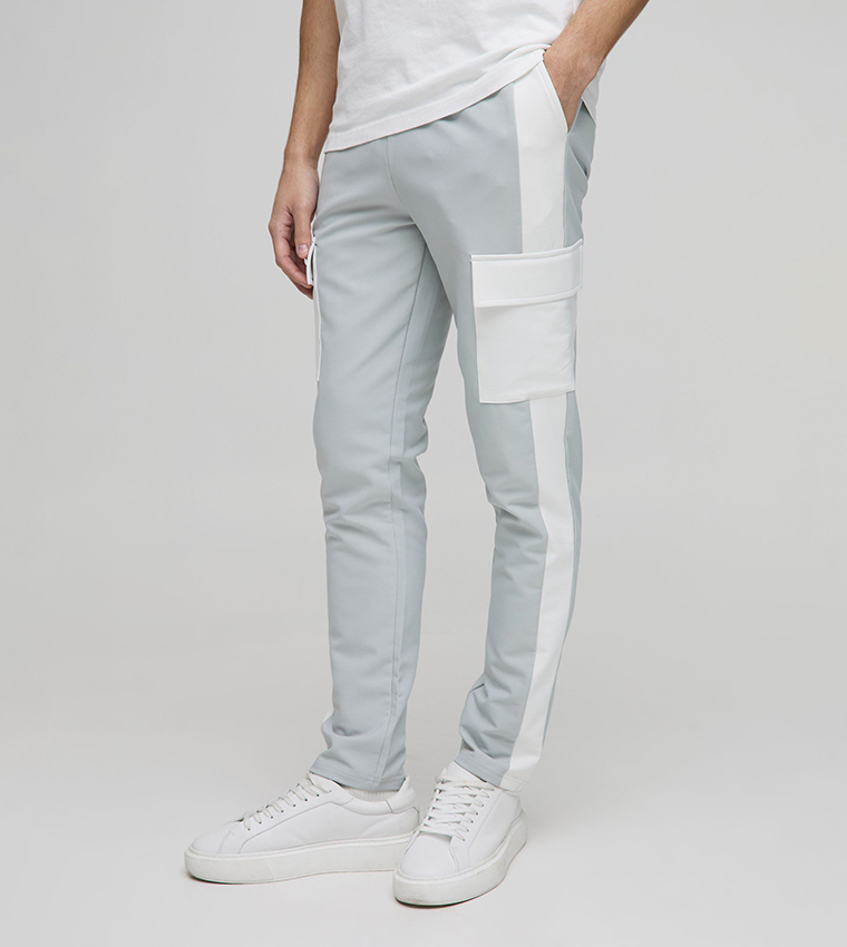 Mid Rise Slim Fit Cargo Trousers