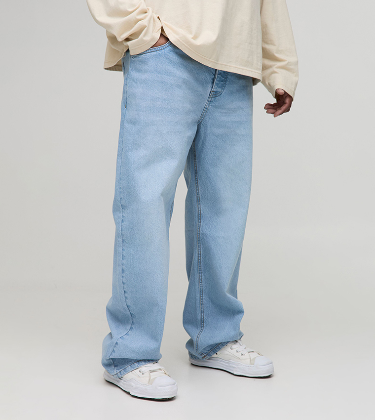 Rigid Washed Straight Fit Jeans