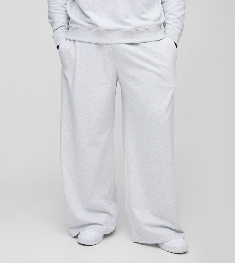 Plus & Tall Lightweight Wide Fit Basic Sweatpants