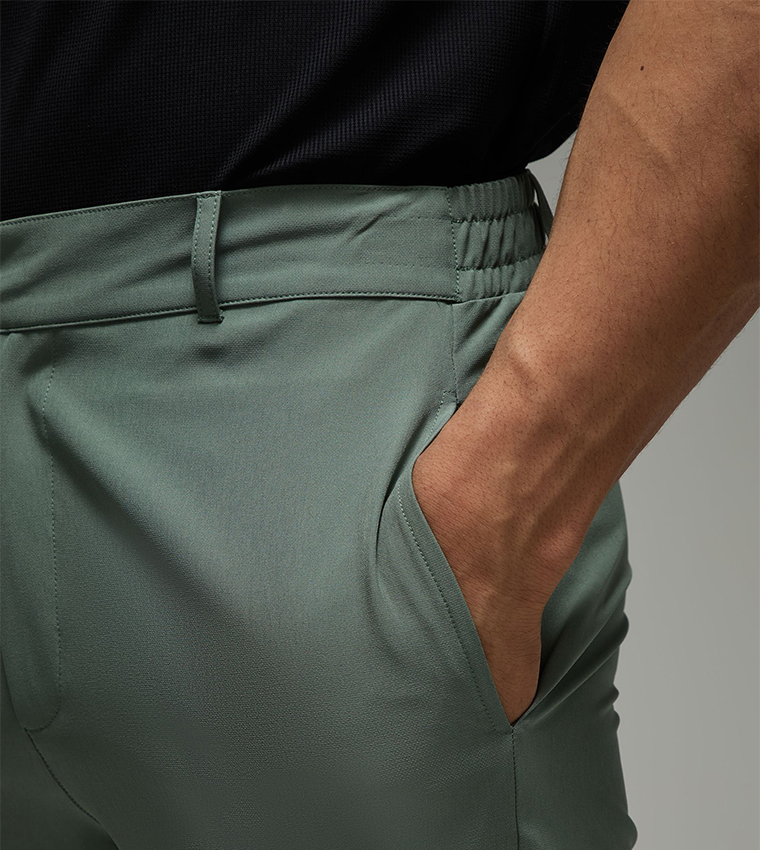Mid Rise Stretch Tapered Golf Trousers