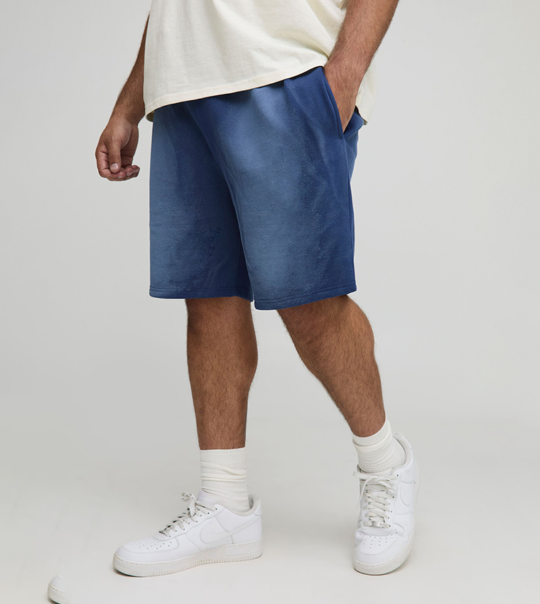 شورت فضفاض للمقاسات الكبيرة والطويلة