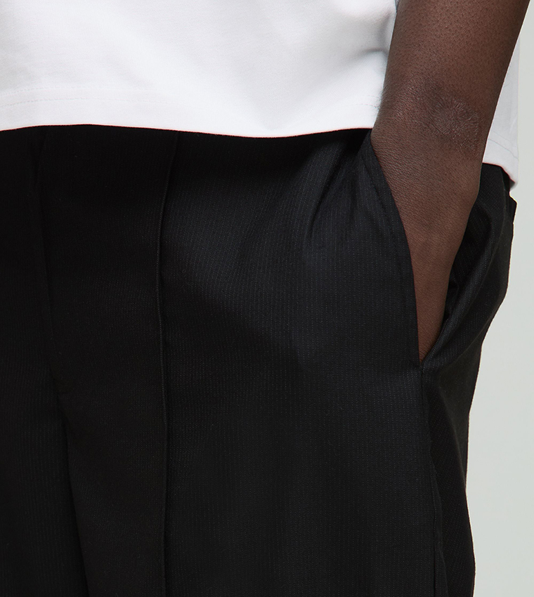 بنطلون مخطط بخصر مرن 