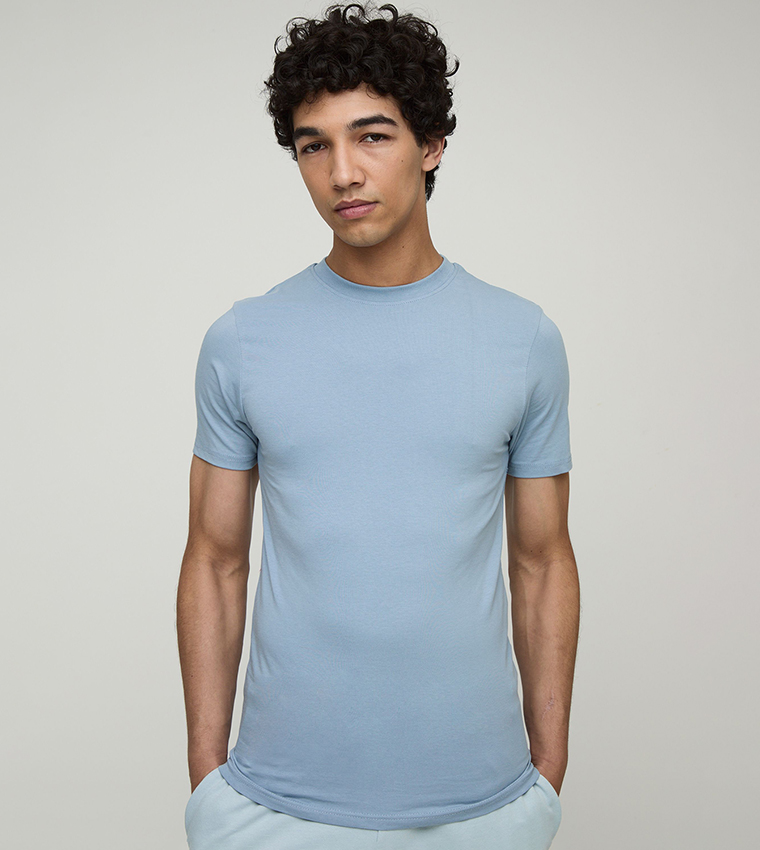Solid Muscle Fit Crew Neck T-Shirt