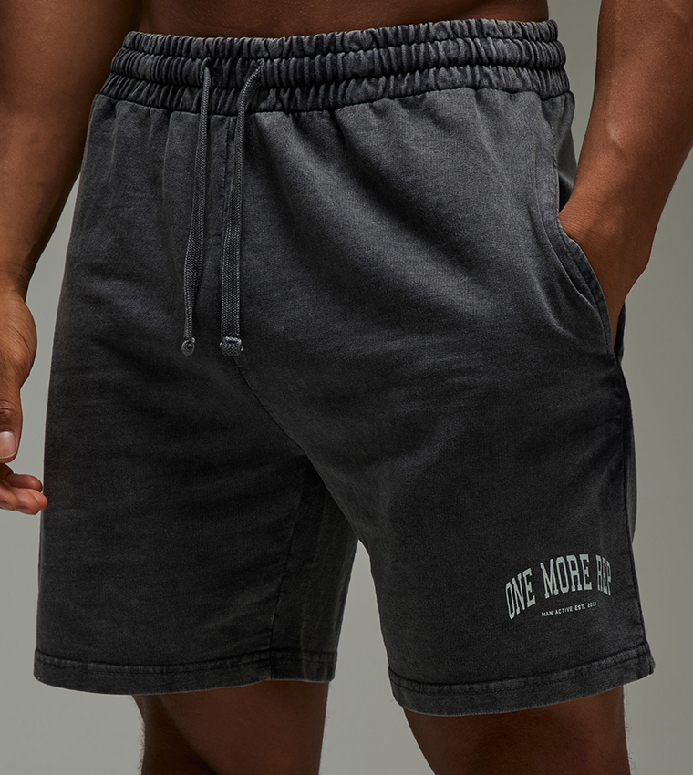 Active Printed Loose Fit 5-Inch Washed Shorts