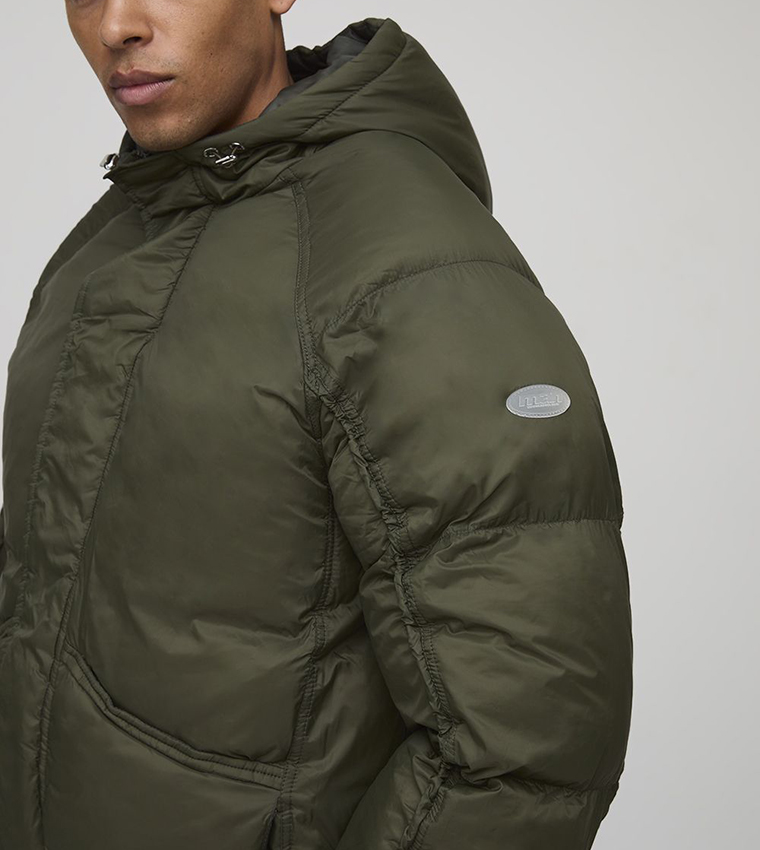 Ruched Sleeves Panelled Oversized Puffer Jacket