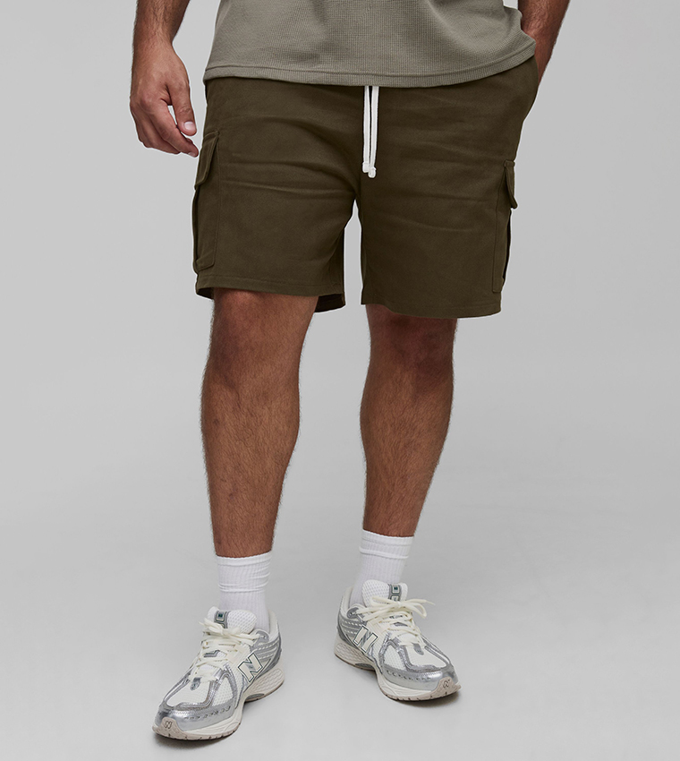 Plus & Tall Elastic Waist Relaxed Fit Woven Cargo Shorts