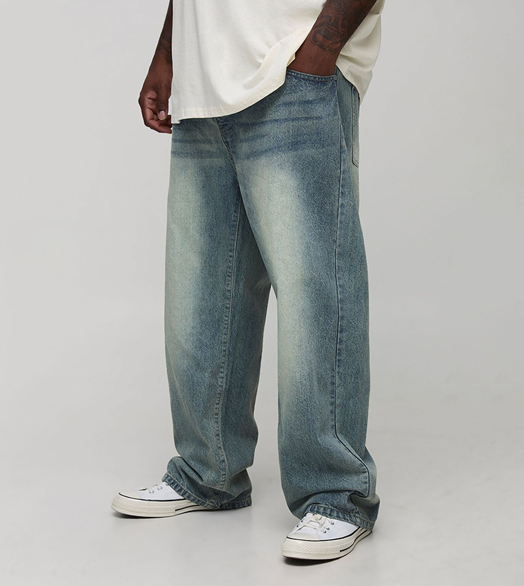 Extreme Washed Tab Straight Fit Jeans