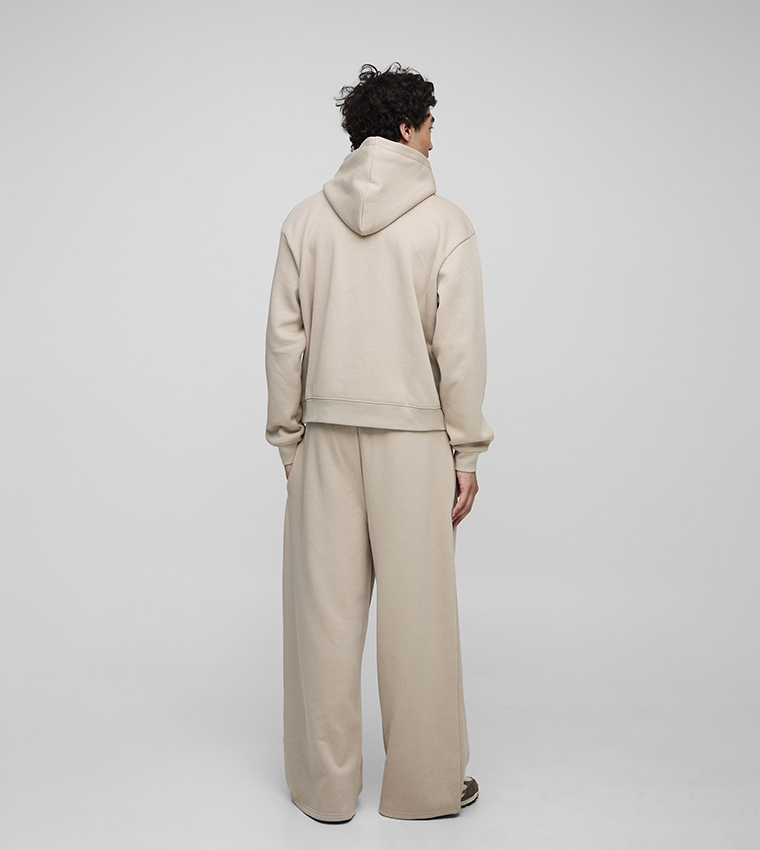 بنطال رياضة واسع جداً سادة 