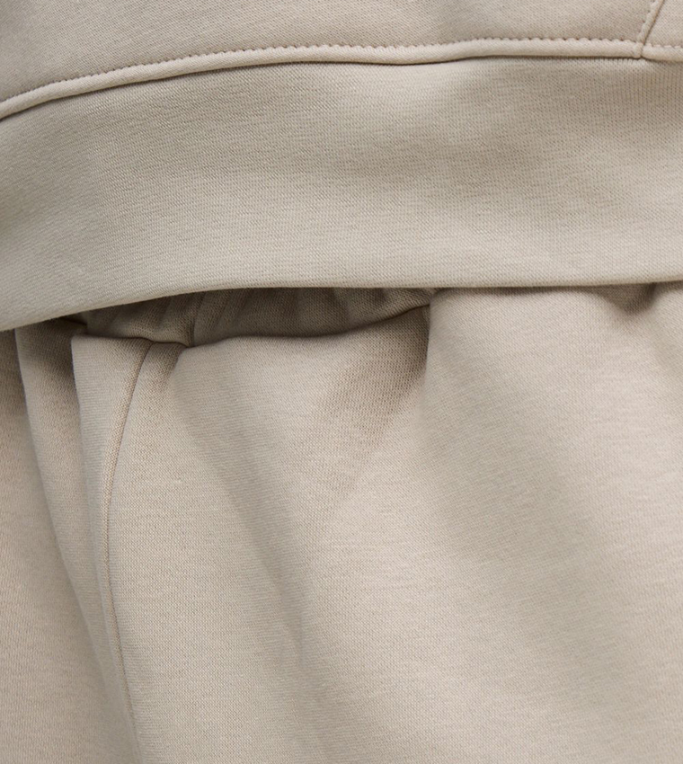 بنطال رياضة واسع جداً سادة 