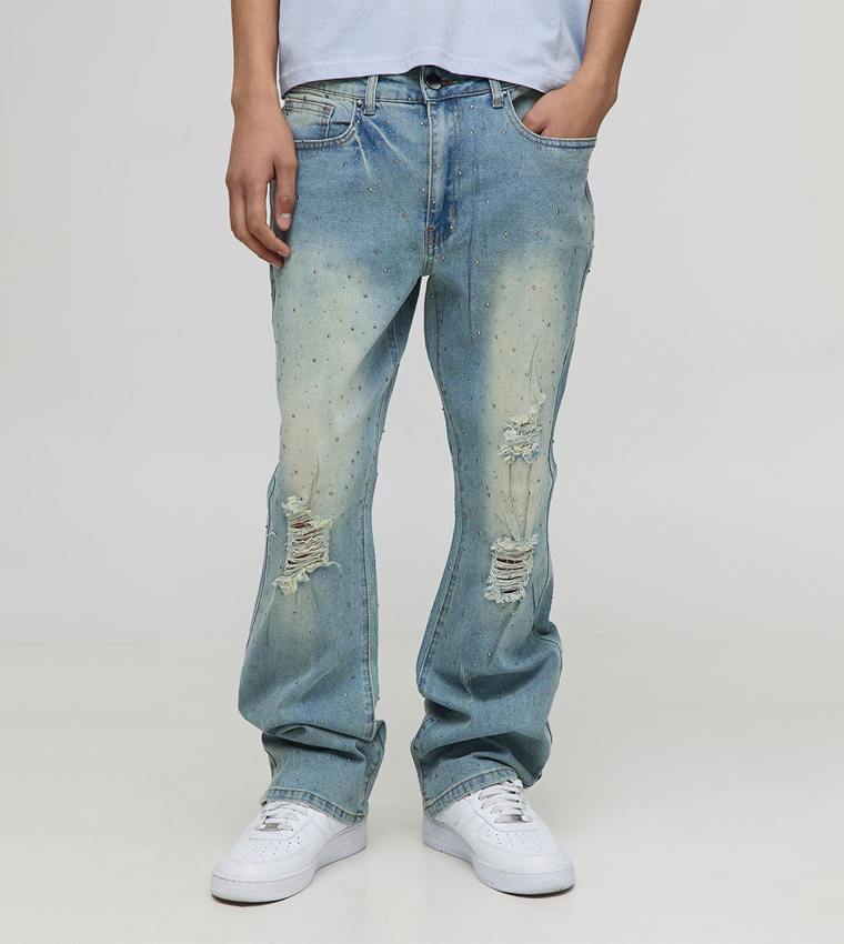 بنطال جينز ضيق 