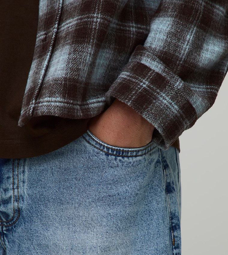Washed Mid-Rise Baggy Jeans