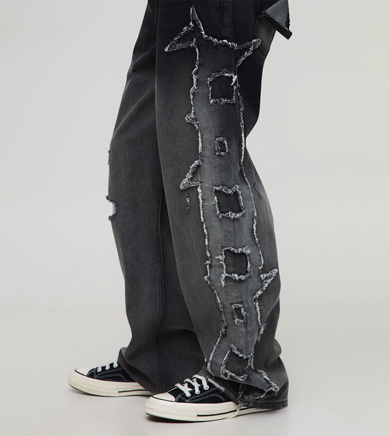 Washed Relaxed Fit Jeans with Raw Edge